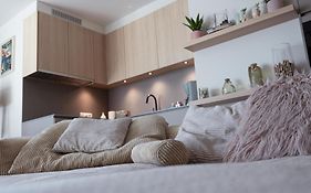 Penthouse studio voor 2 met 2 ruime terrassen op 6 min wandelen van het strand van Oostende